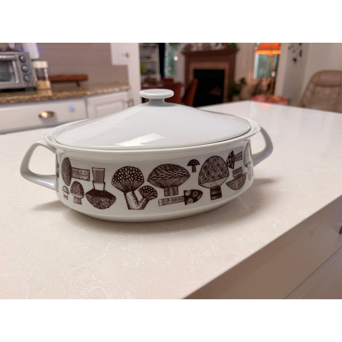 Vintage Arabia Finland Large Mushroom Motif Casserole Dish with Lid - Kaj Franck