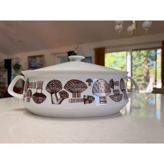 Vintage Arabia Finland Large Mushroom Motif Casserole Dish with Lid - Kaj Franck